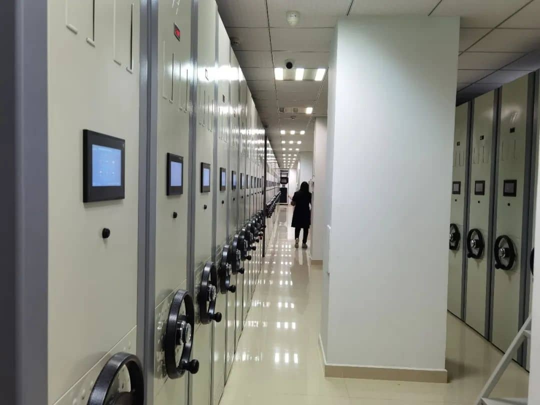 スマートな司法文書保管庫：RFIDを活用した安全で追跡可能な裁判文書管理