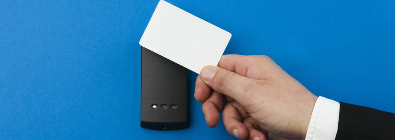 インテリジェントキャンパスの構築：RFIDを活用したワンカード管理システム