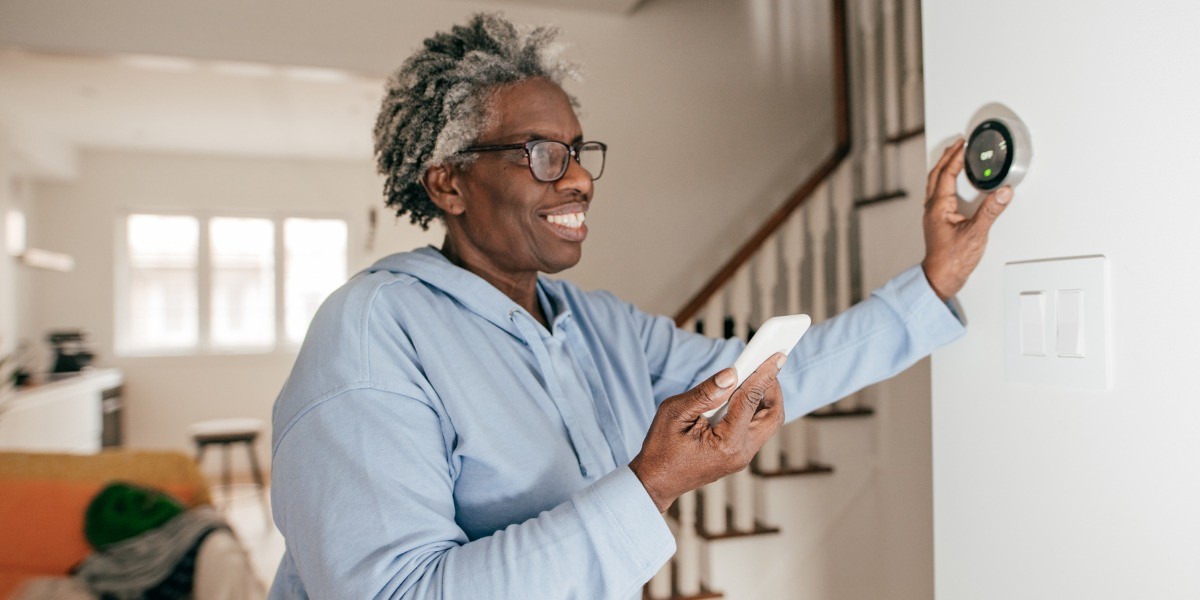 RFIDを活用したスマート高齢者ケア：リアルタイムモニタリングから積極的な安全対策まで