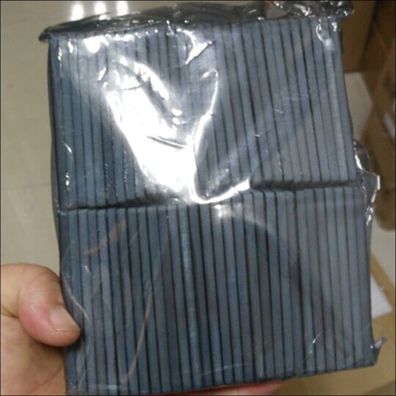 UHF FR-4 メタルタグ 70*20MM