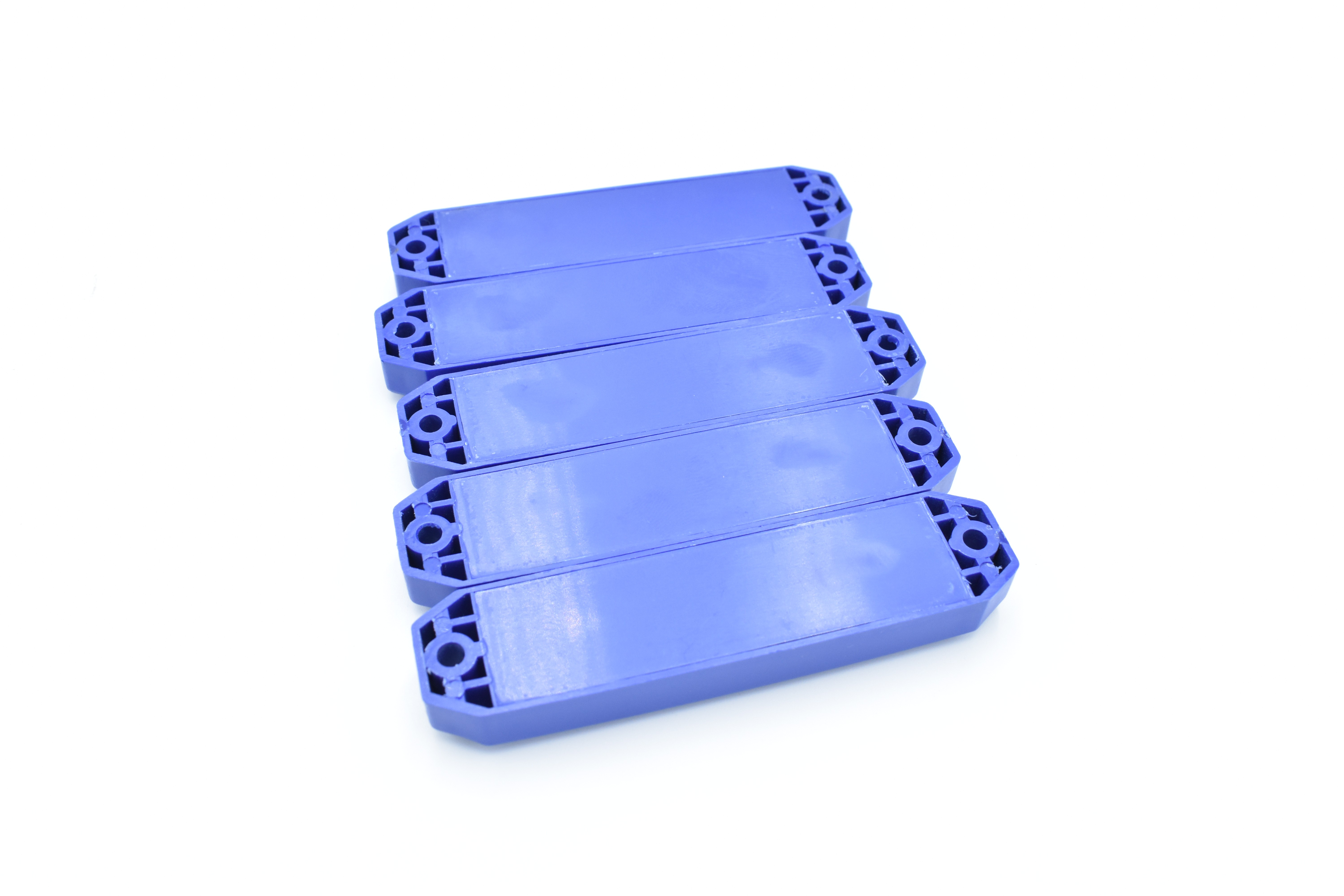 資産管理用860～960MHz耐金属RFIDタグ